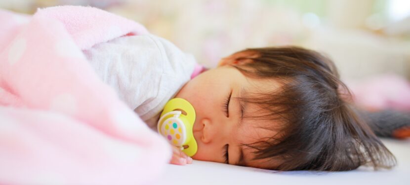 おしゃぶりとの上手な付き合い方〜 おさえておきたいメリットとデメリット〜 おしゃぶりとの上手な付き合い方〜 おさえておきたいメリットとデメリット〜